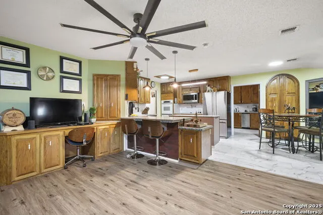 102 Southgate Pleasanton, TX 78064