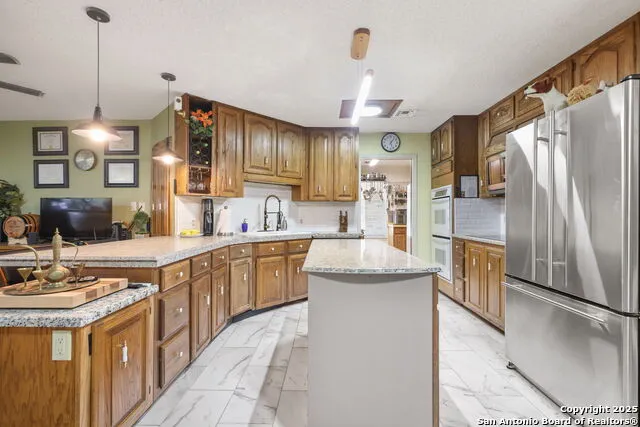 102 Southgate Pleasanton, TX 78064