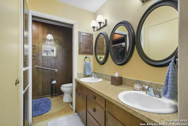 102 Southgate Pleasanton, TX 78064
