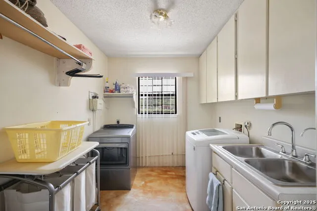 102 Southgate Pleasanton, TX 78064