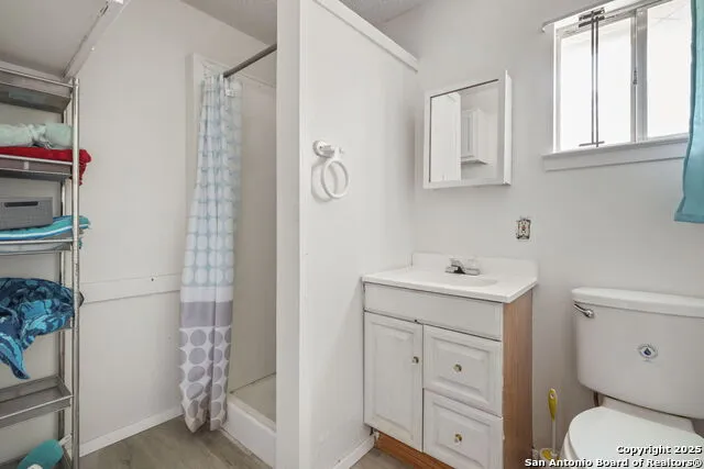 102 Southgate Pleasanton, TX 78064