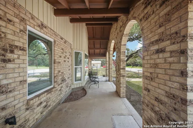 102 Southgate Pleasanton, TX 78064