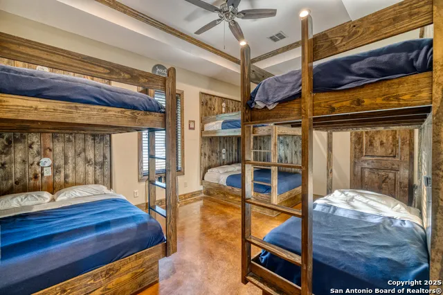 236 Tequila Sunrise Concan, TX 78838