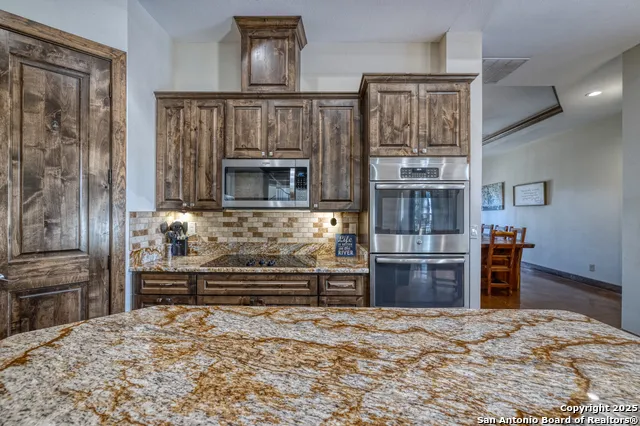 236 Tequila Sunrise Concan, TX 78838