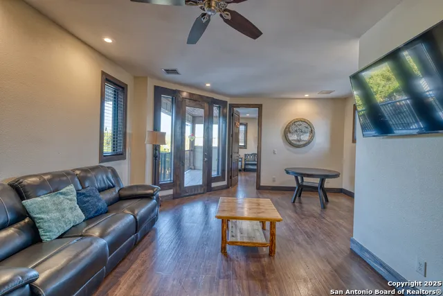236 Tequila Sunrise Concan, TX 78838