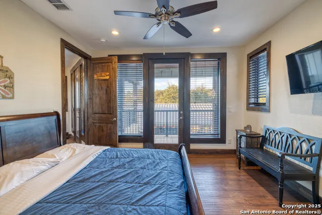 236 Tequila Sunrise Concan, TX 78838