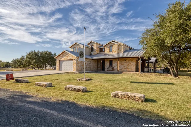 236 Tequila Sunrise Concan, TX 78838