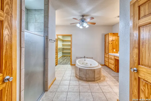 498 Camino Del Rancho Concan, TX 78838