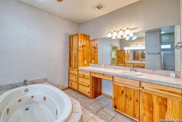498 Camino Del Rancho Concan, TX 78838