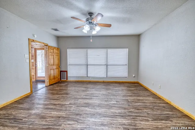498 Camino Del Rancho Concan, TX 78838