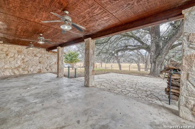 498 Camino Del Rancho Concan, TX 78838