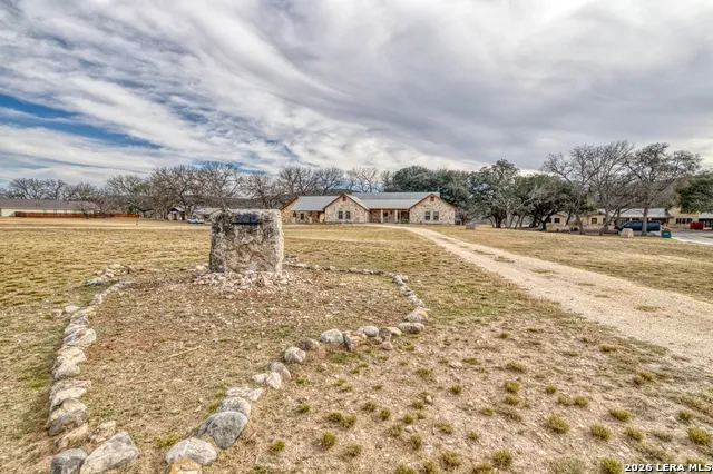 498 Camino Del Rancho Concan, TX 78838