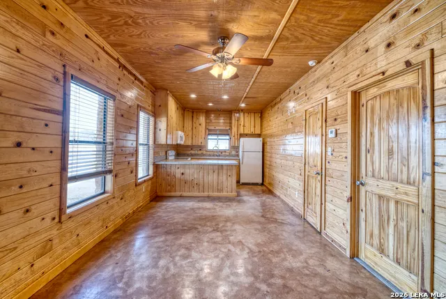 498 Camino Del Rancho Concan, TX 78838