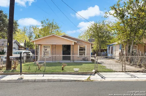 508 E Edmonds Ave