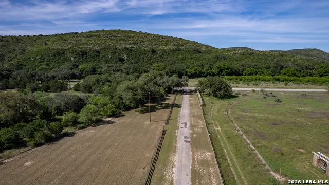 19967 Tx- 127 Concan, TX 78881