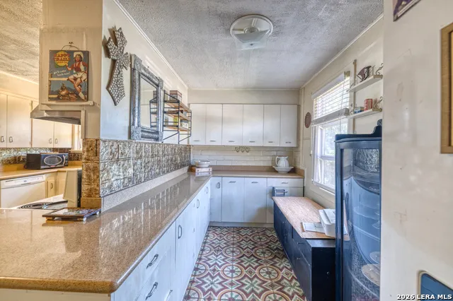 19967 Tx- 127 Concan, TX 78881