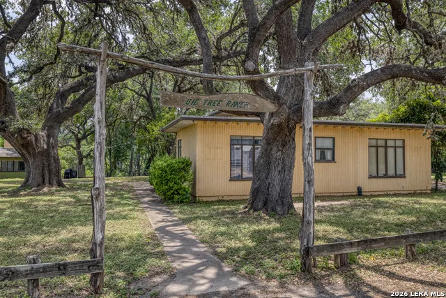 19967 Tx- 127 Concan, TX 78881