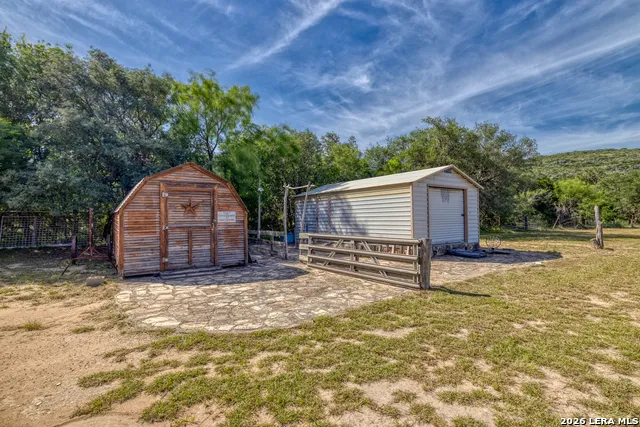 19967 Tx- 127 Concan, TX 78881