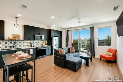 2165 Gabriels Place #1206