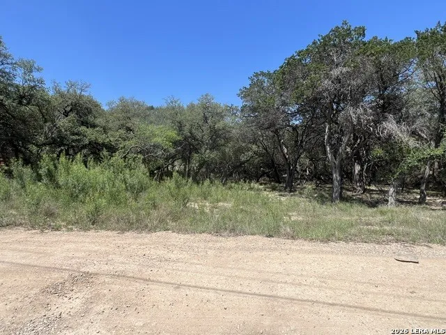 157 Hillside Bandera, TX 78003