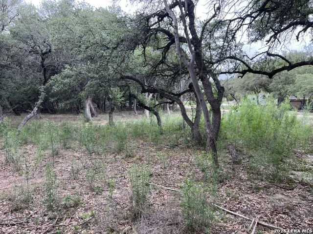 157 Hillside Bandera, TX 78003