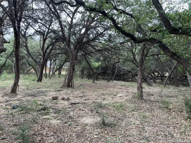 157 Hillside Bandera, TX 78003
