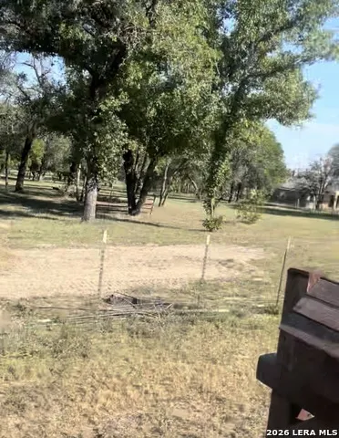 1075 Clear Lake Loop Poteet, TX 78065