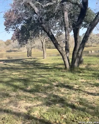 1075 Clear Lake Loop Poteet, TX 78065