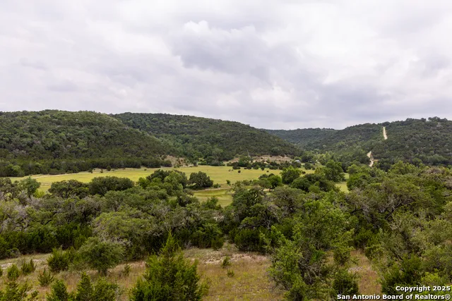 1600 Mickle Creek rd Medina, TX 78055