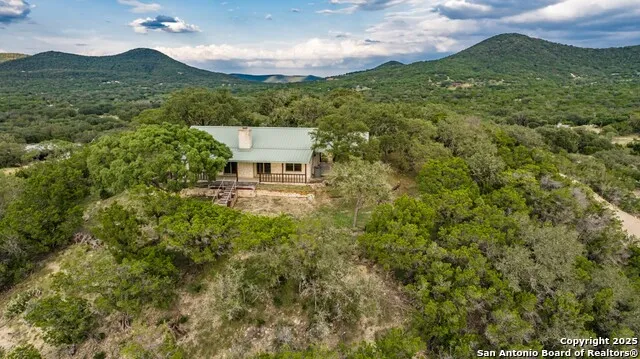 599 Mountain View Road Utopia, TX 78884