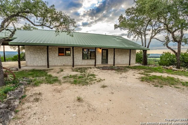 599 Mountain View Road Utopia, TX 78884
