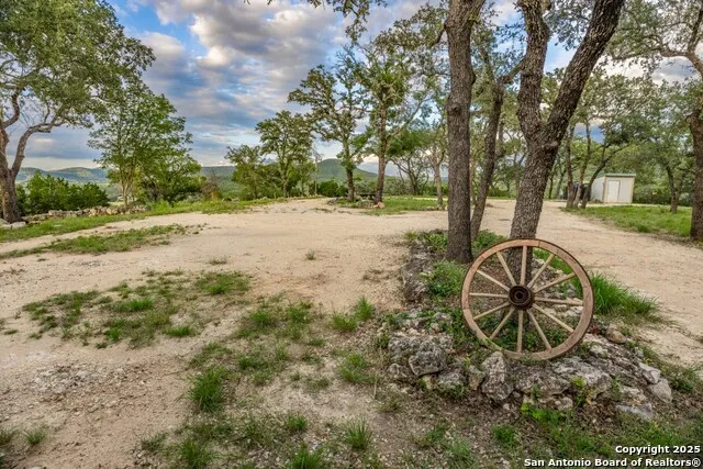 599 Mountain View Road Utopia, TX 78884