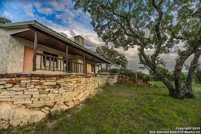 599 Mountain View Road Utopia, TX 78884