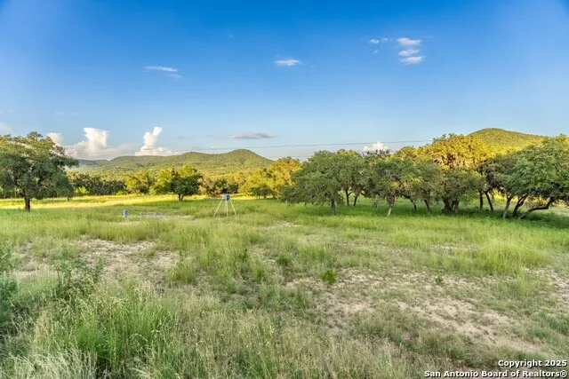 599 Mountain View Road Utopia, TX 78884