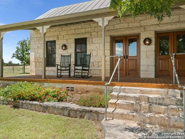 4369 Reeh Weinheimer Fredericksburg, TX 78624
