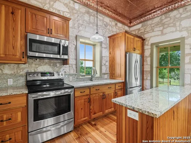 4369 Reeh Weinheimer Fredericksburg, TX 78624