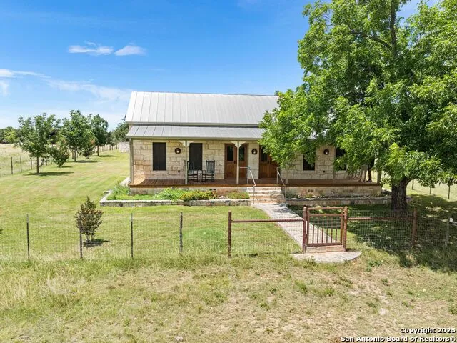 4369 Reeh Weinheimer Fredericksburg, TX 78624