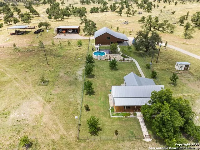 4369 Reeh Weinheimer Fredericksburg, TX 78624