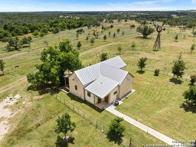 4369 Reeh Weinheimer Fredericksburg, TX 78624