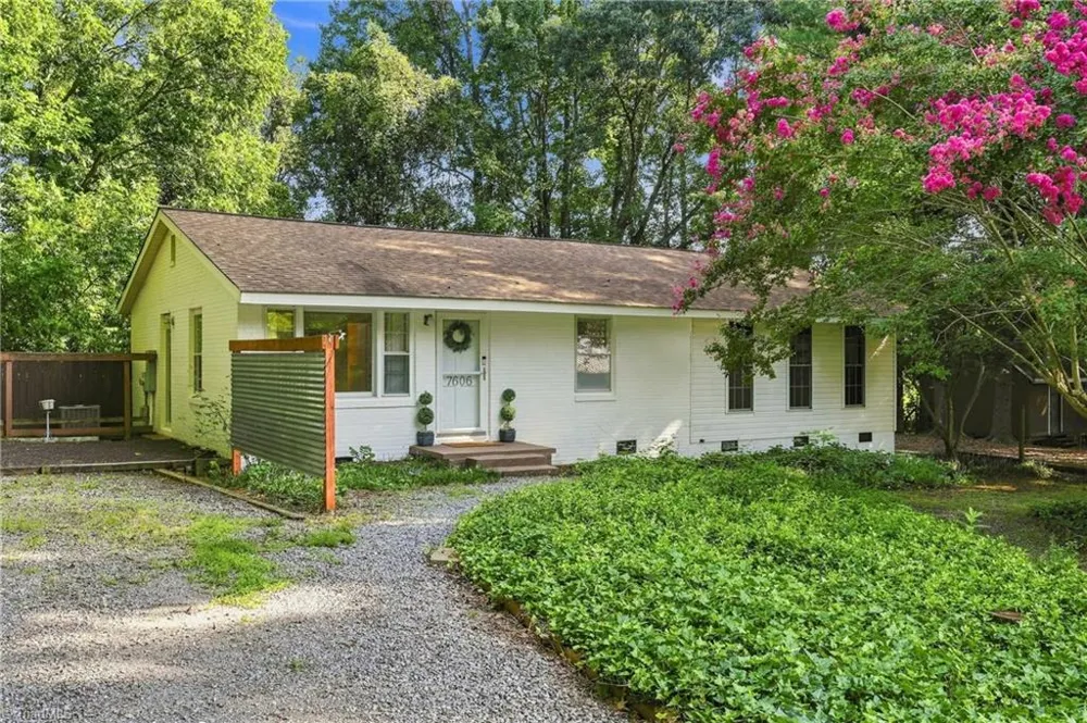 7606 Bailey Lane Liberty, NC 27298