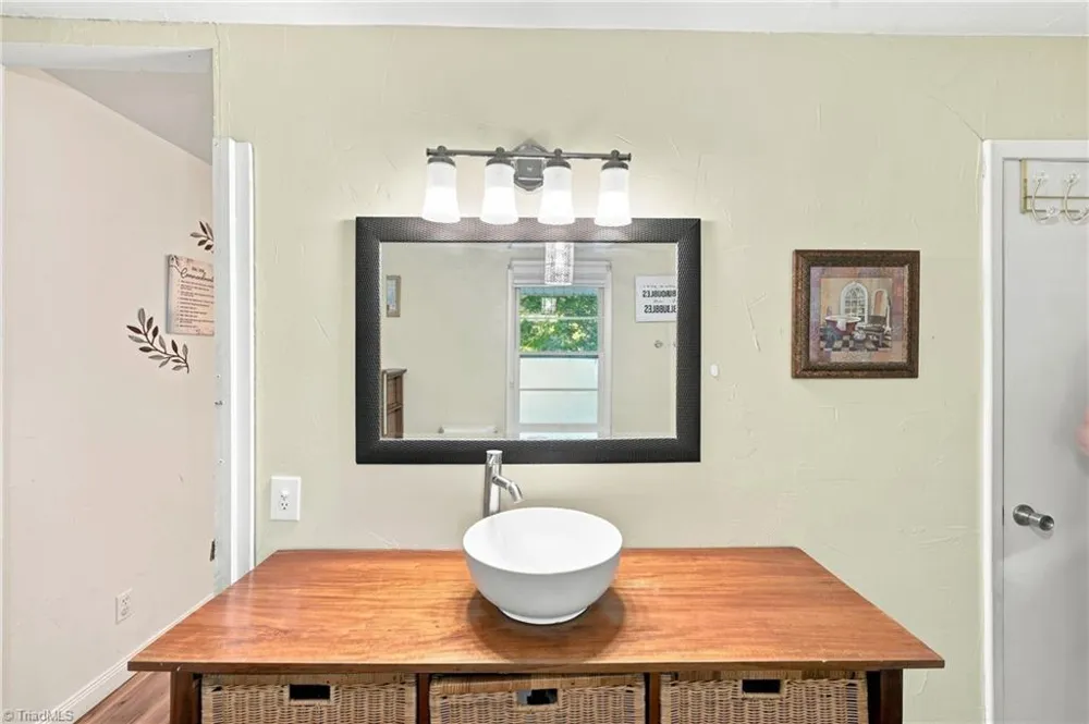 7606 Bailey Lane Liberty, NC 27298