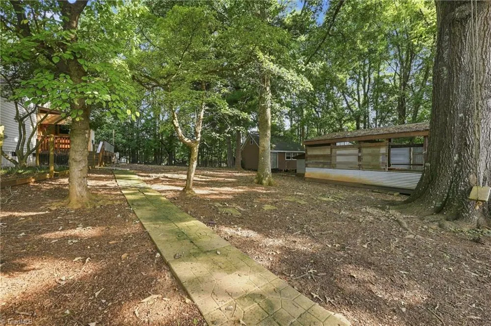 7606 Bailey Lane Liberty, NC 27298
