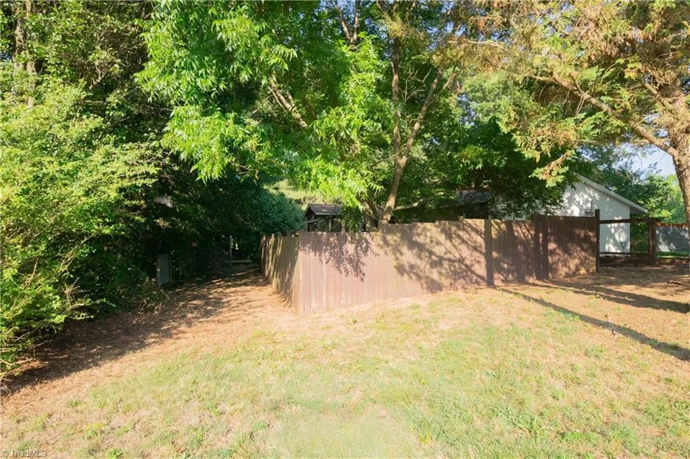 7606 Bailey Lane Liberty, NC 27298