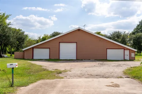 3245 W Highway 6