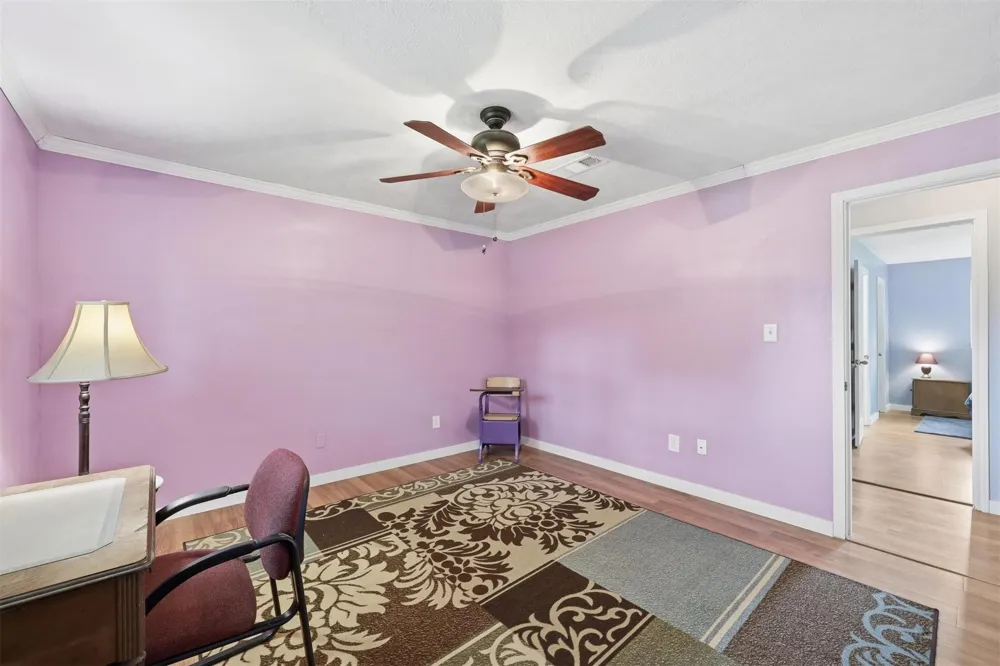 186 Poinsettia Street Bridge City, TX 77611