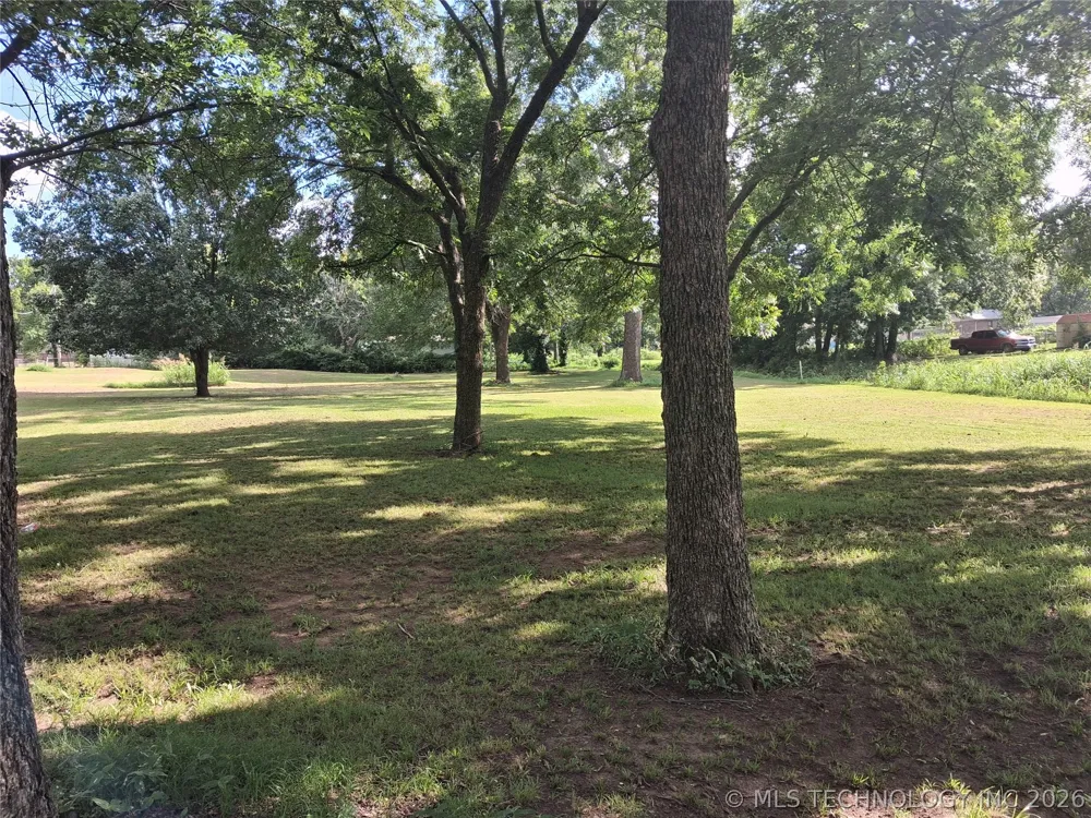 514 W Creek Checotah, OK 74426