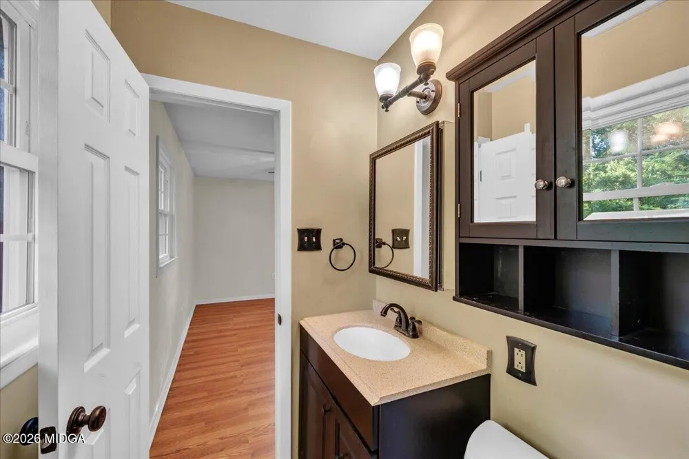 413 Davis Drive Centerville, GA 31028
