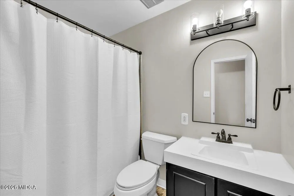 413 Davis Drive Centerville, GA 31028