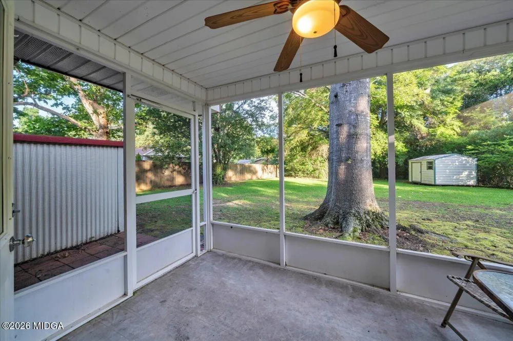 413 Davis Drive Centerville, GA 31028