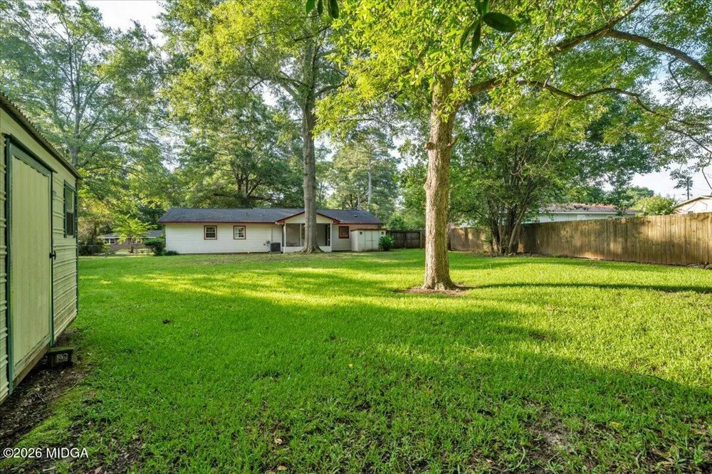 413 Davis Drive Centerville, GA 31028